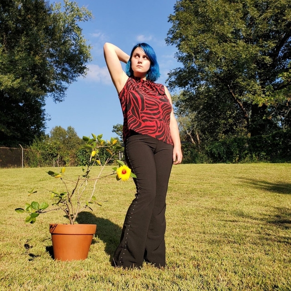 Abstract Silk Sleeveless Blouse by August Silk - Picture 2 of 4